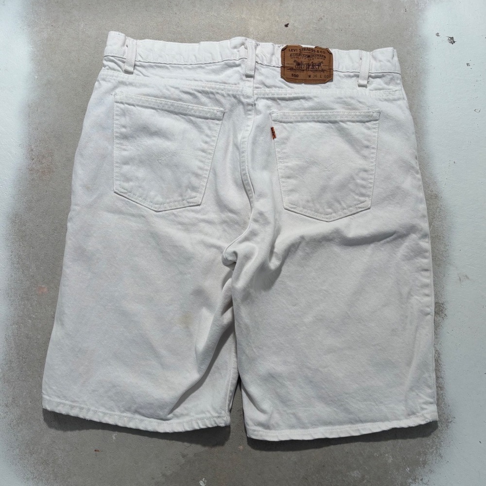Vintage Levis 550 Orange Tab Relaxed Fit Denim Shorts Off White Mens 34